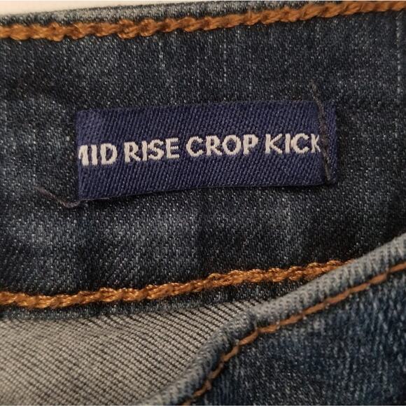 Chaps Mid Rise Crop Kick Blue Jeans Comfortable Back Pockets Lightweight Size 4 - Picture 4 of 8